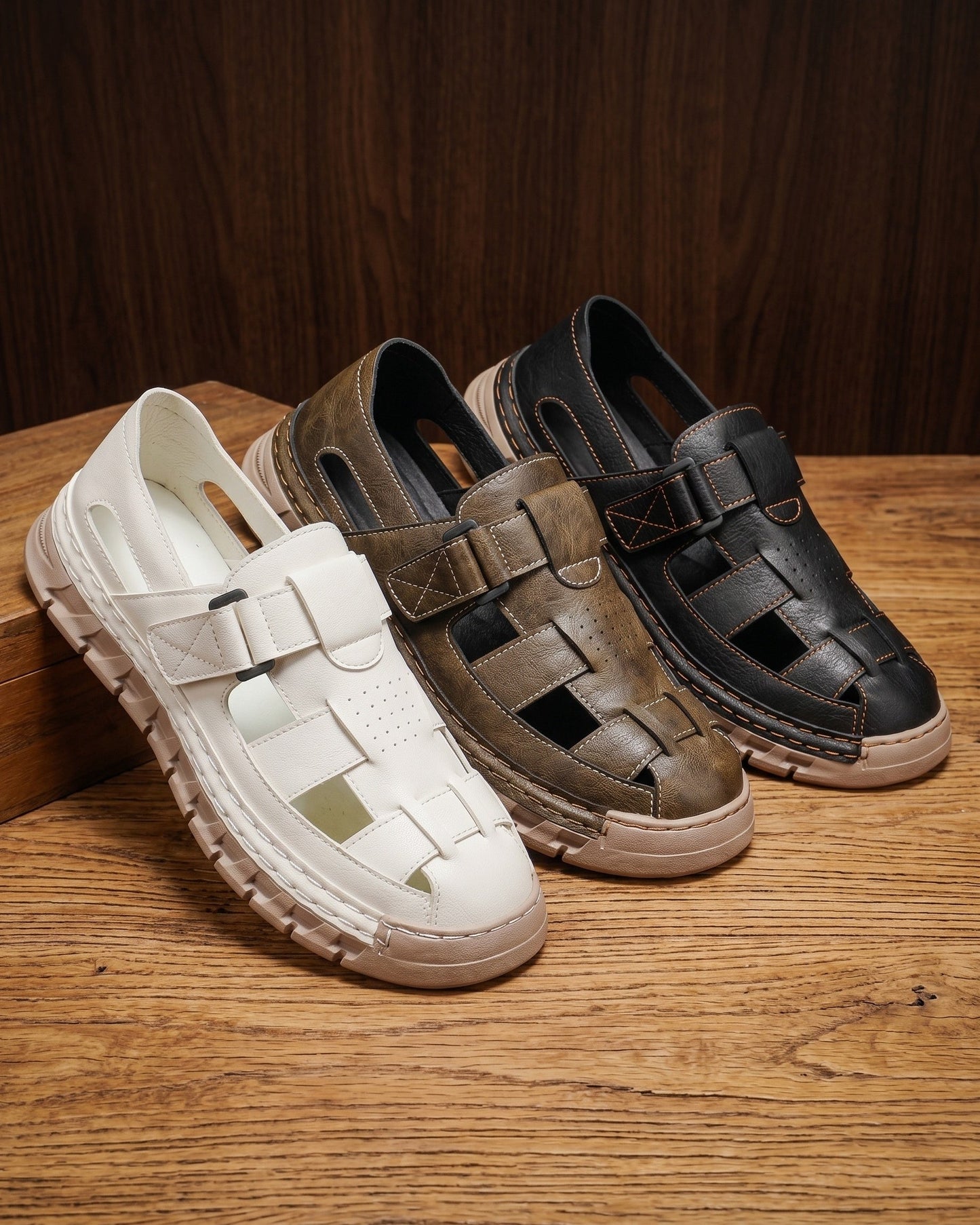 Ciro Leather Closed-Toe Sandals